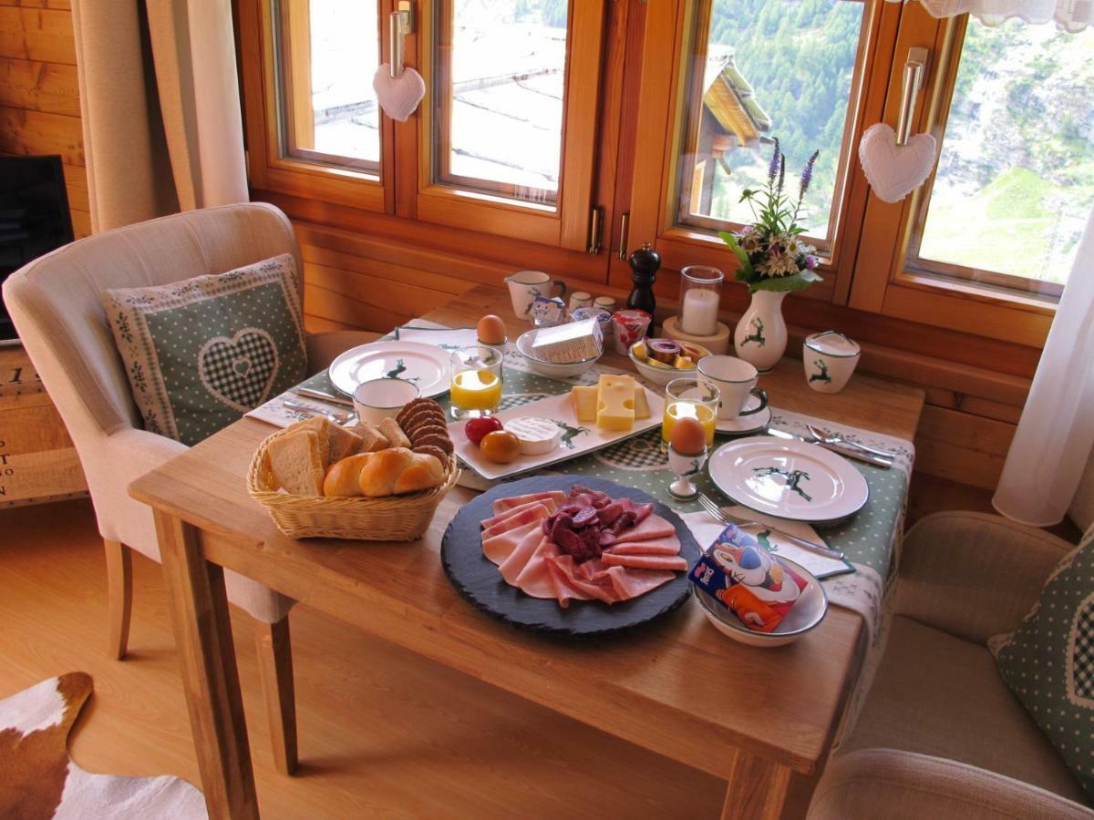 Matterhorn Ried Suite Zermatt Exterior photo